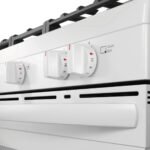 Frigidaire FCRG3052BW 30" Gas Range - Image 7